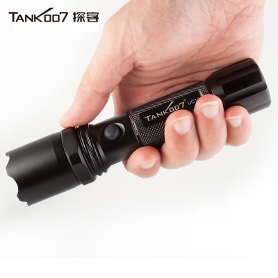 tank007新款UC19超遠(yuǎn)射大功率遠(yuǎn)程戶外狩獵執(zhí)勤，執(zhí)法，巡邏直充手電筒