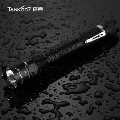 TANK007探客PT40超亮遠射手電筒LED大功率多功能電筒野外用戰(zhàn)術探險夜騎手電筒